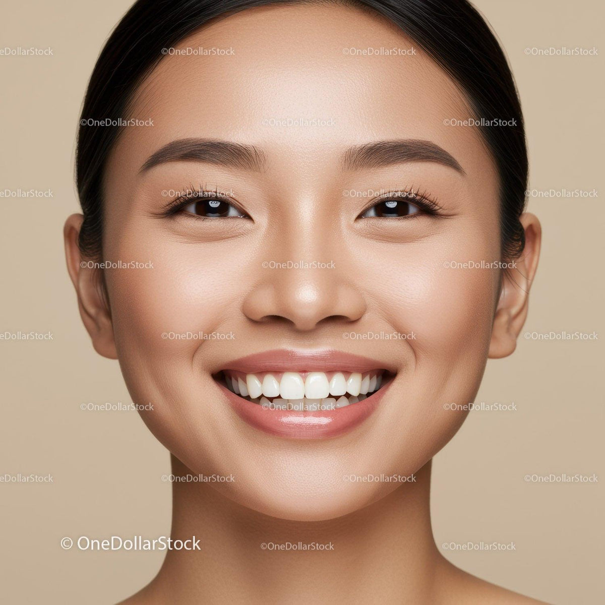 Close up of smiling Asian woman with smooth skin