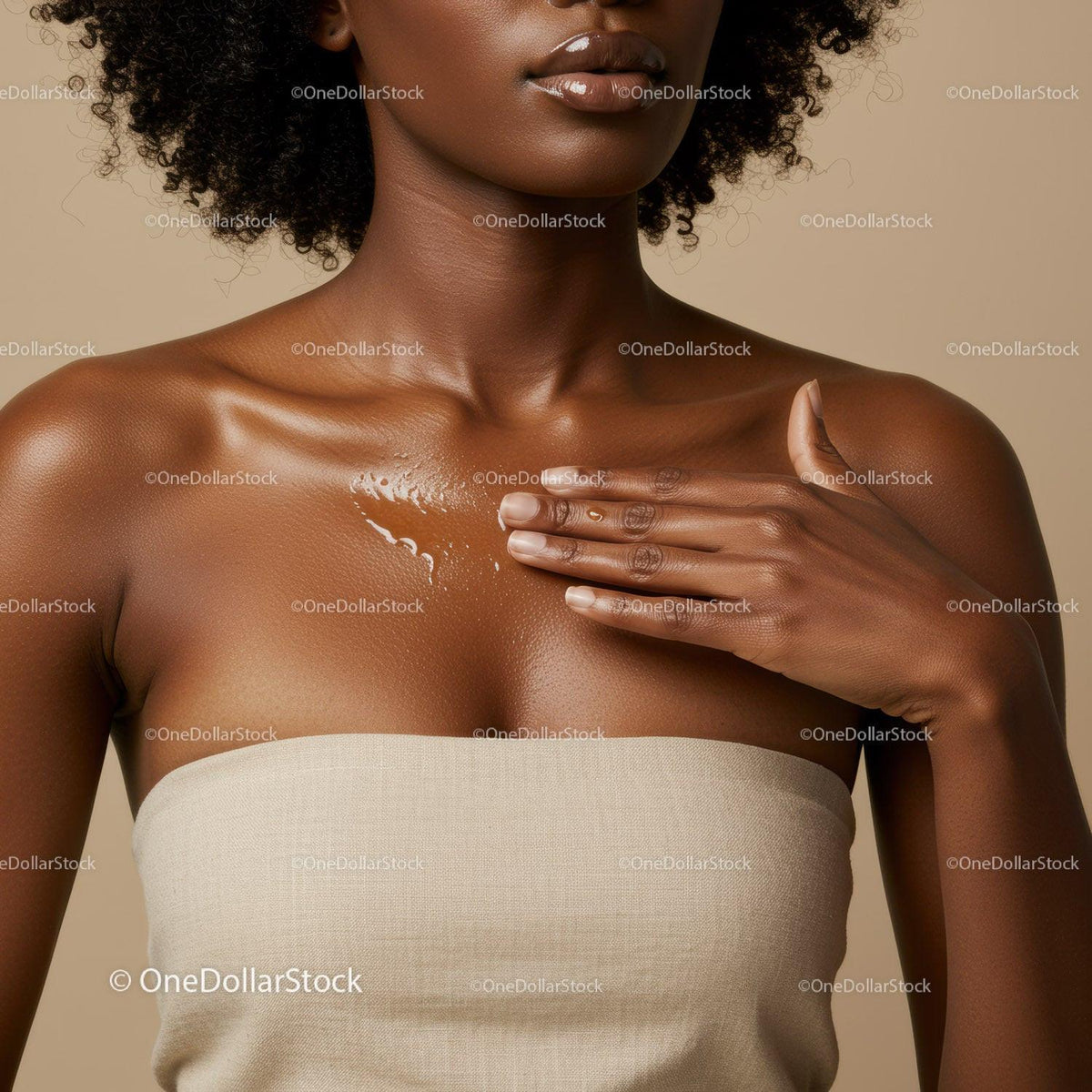 Elegant Portrait of a Woman with Glossy Lips and Natural Skin