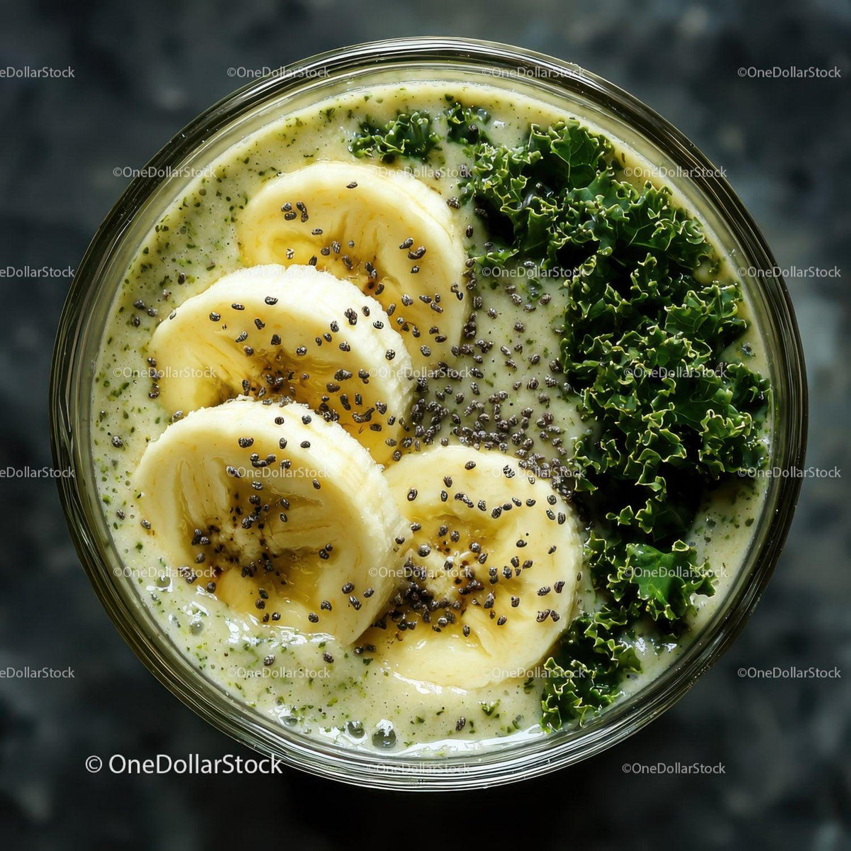 Banana and Kale Green Smoothie with Chia Seeds