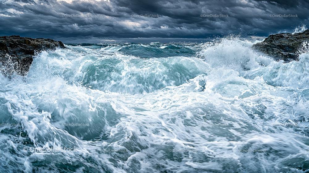 Powerful Ocean Waves Crashing on Rocky Coastline