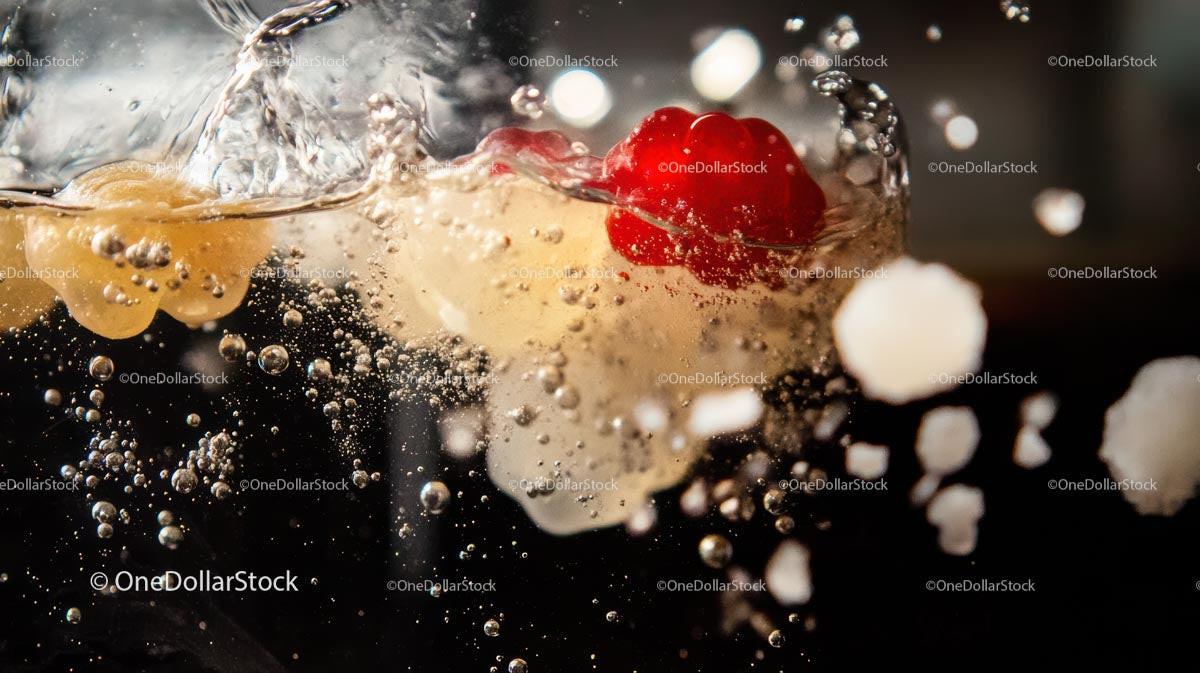 Raspberry and Bubbles in a Refreshing Carbonated Splash