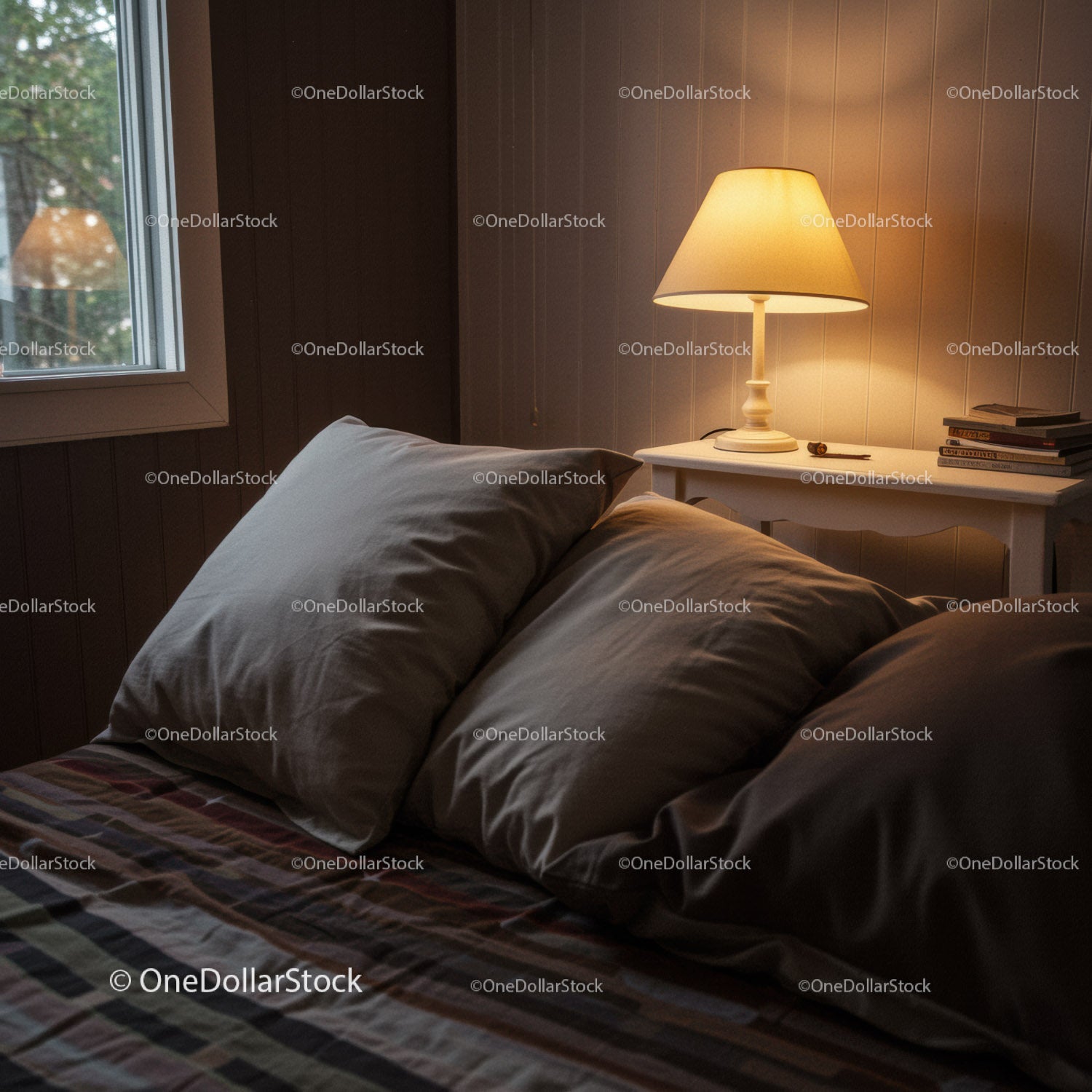 Cozy Bedroom with Bedside Lamp and Soft Bedding for Relaxation
