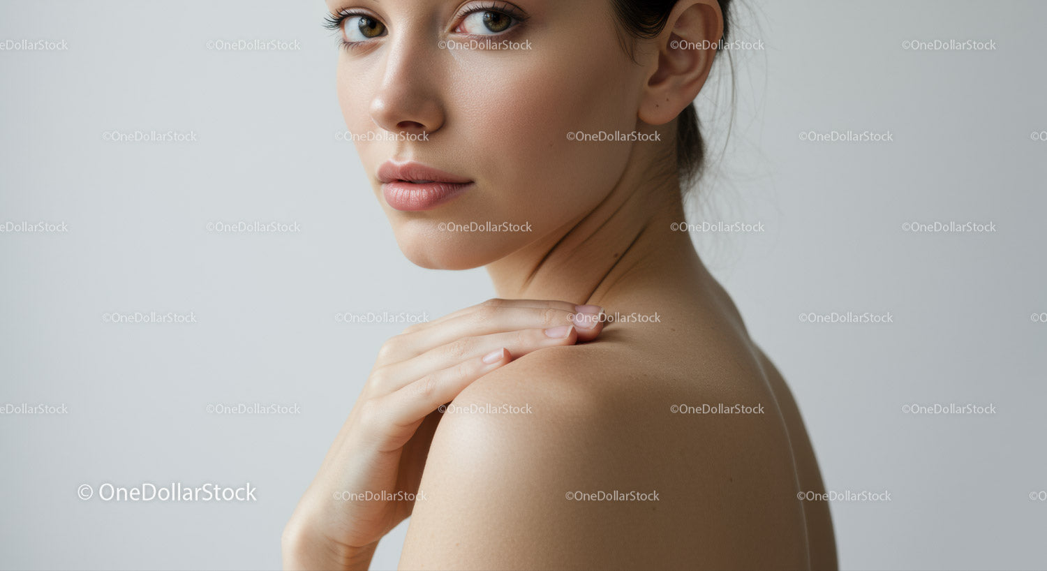 Elegant Female Portrait with Natural Beauty and Soft Lighting