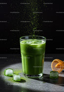 Refreshing iced matcha green tea with powder splash