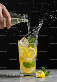 Refreshing Lemon Mint Sparkling Drink with Ice Cubes