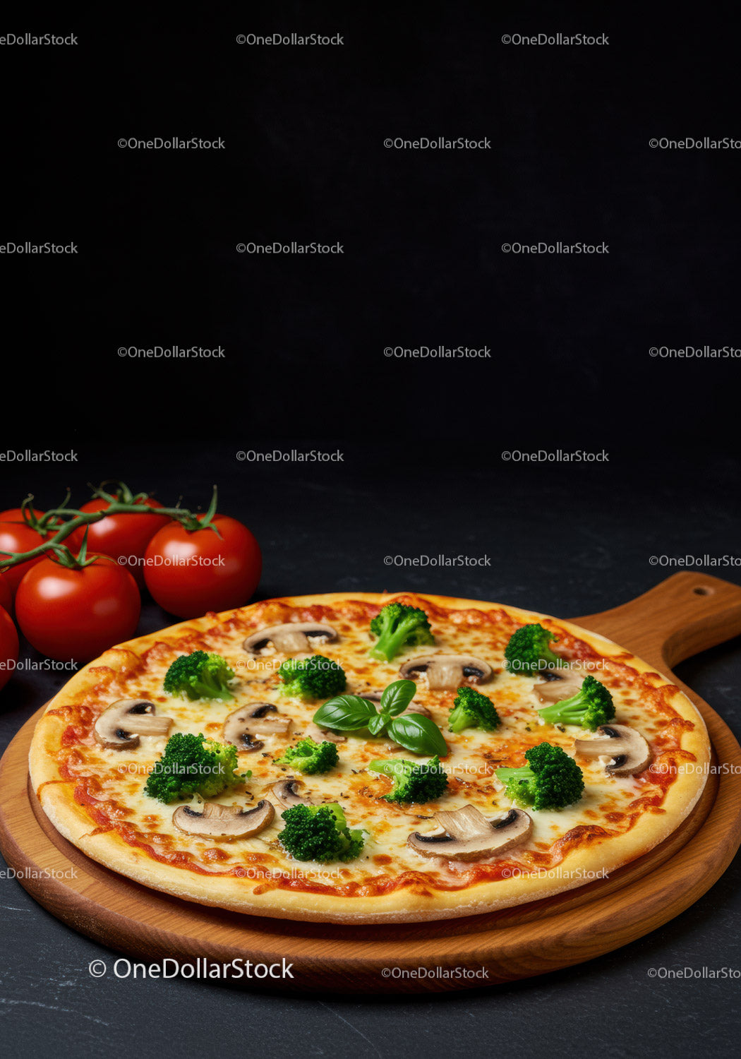 Pizza ze świeżych warzyw, brokułów i pieczarek