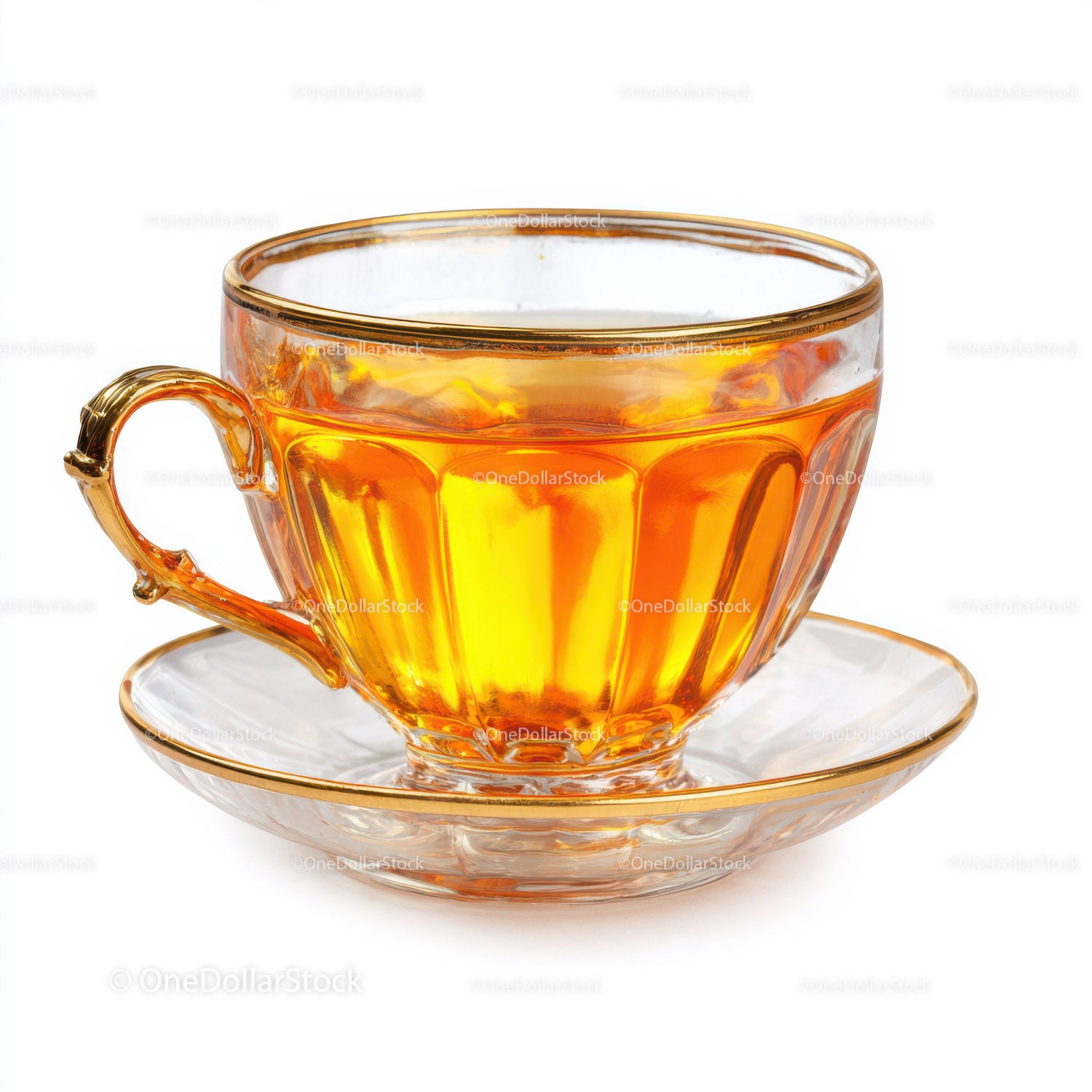 Elegant Clear Glass Tea Cup with Amber Liquid for Refreshing Drinks