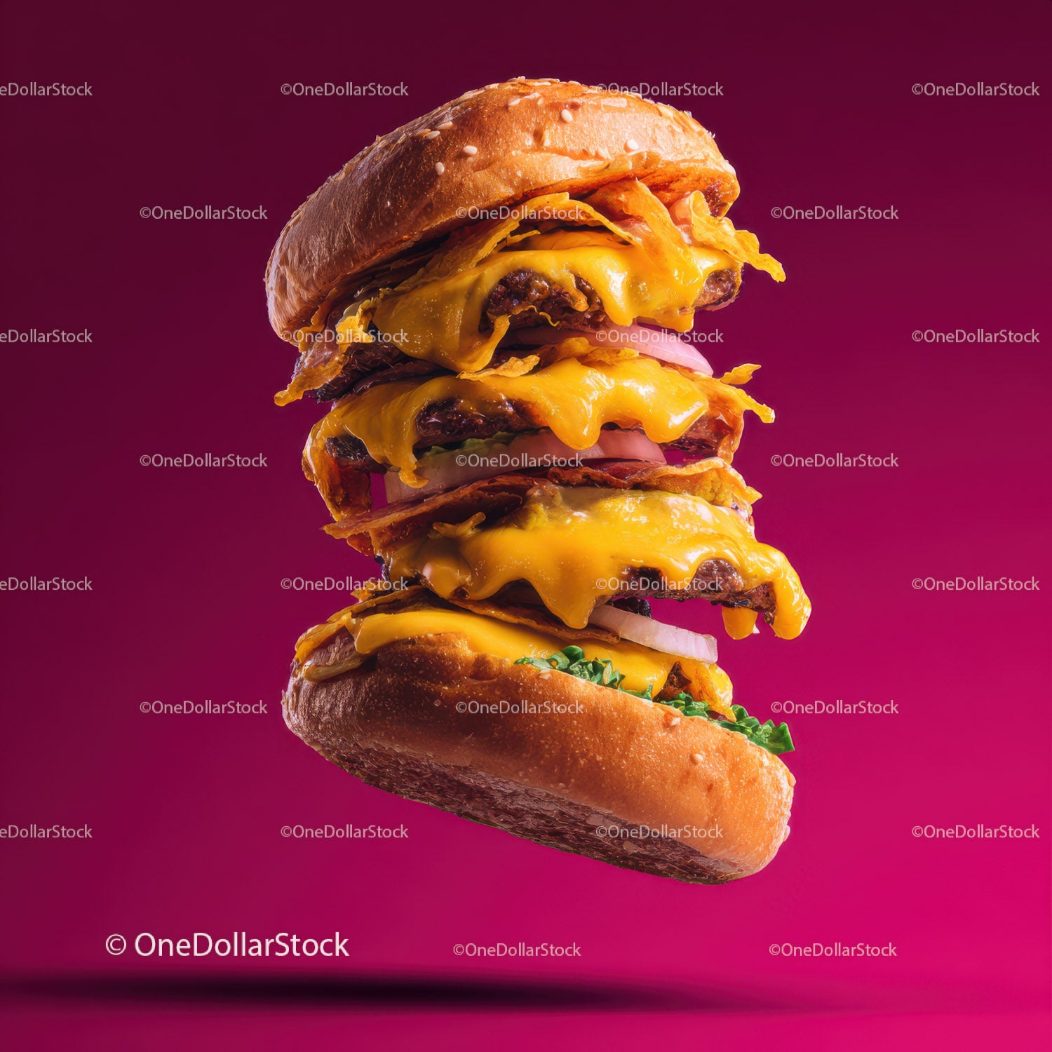 Cheeseburger z wieloma warstwami sera, bekonu i warzyw