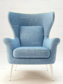 Blue Modern Armchair with Plush Upholstery and Elegant Design