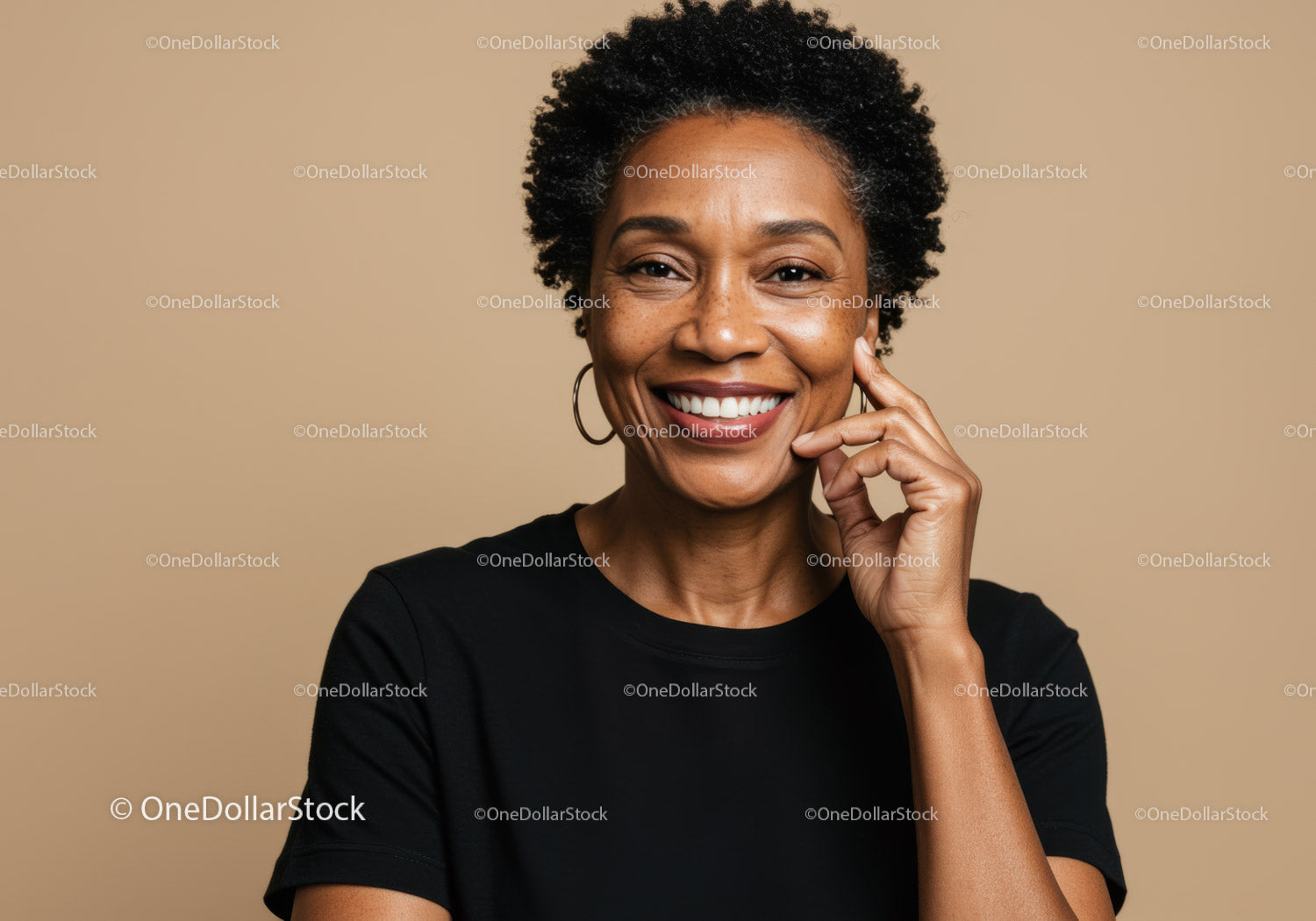 Confident Smiling Woman Portrait with Natural Expression