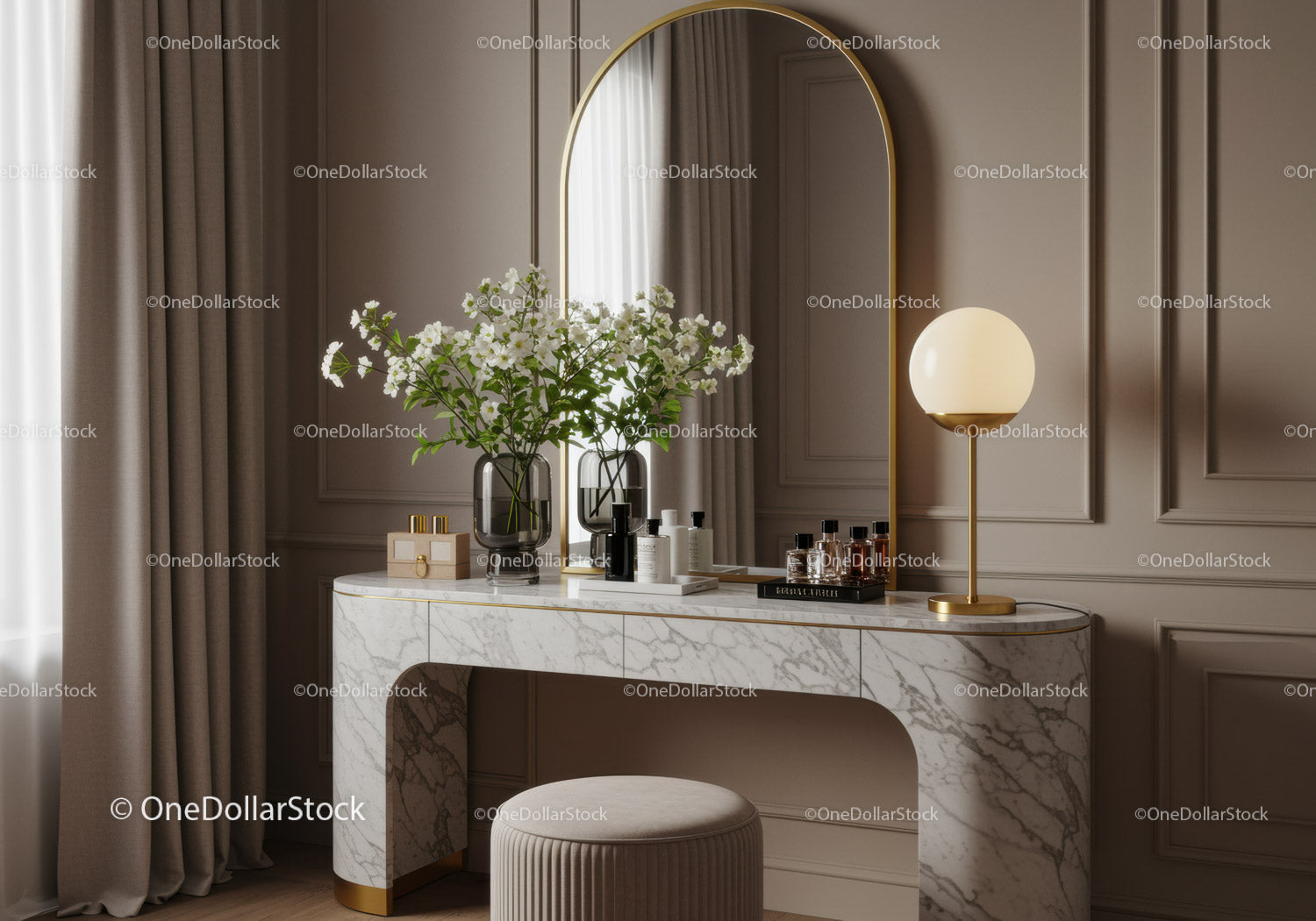Minimalistyczna marmurowa toaletka z eleganckim wystrojem i delikatnym światłem