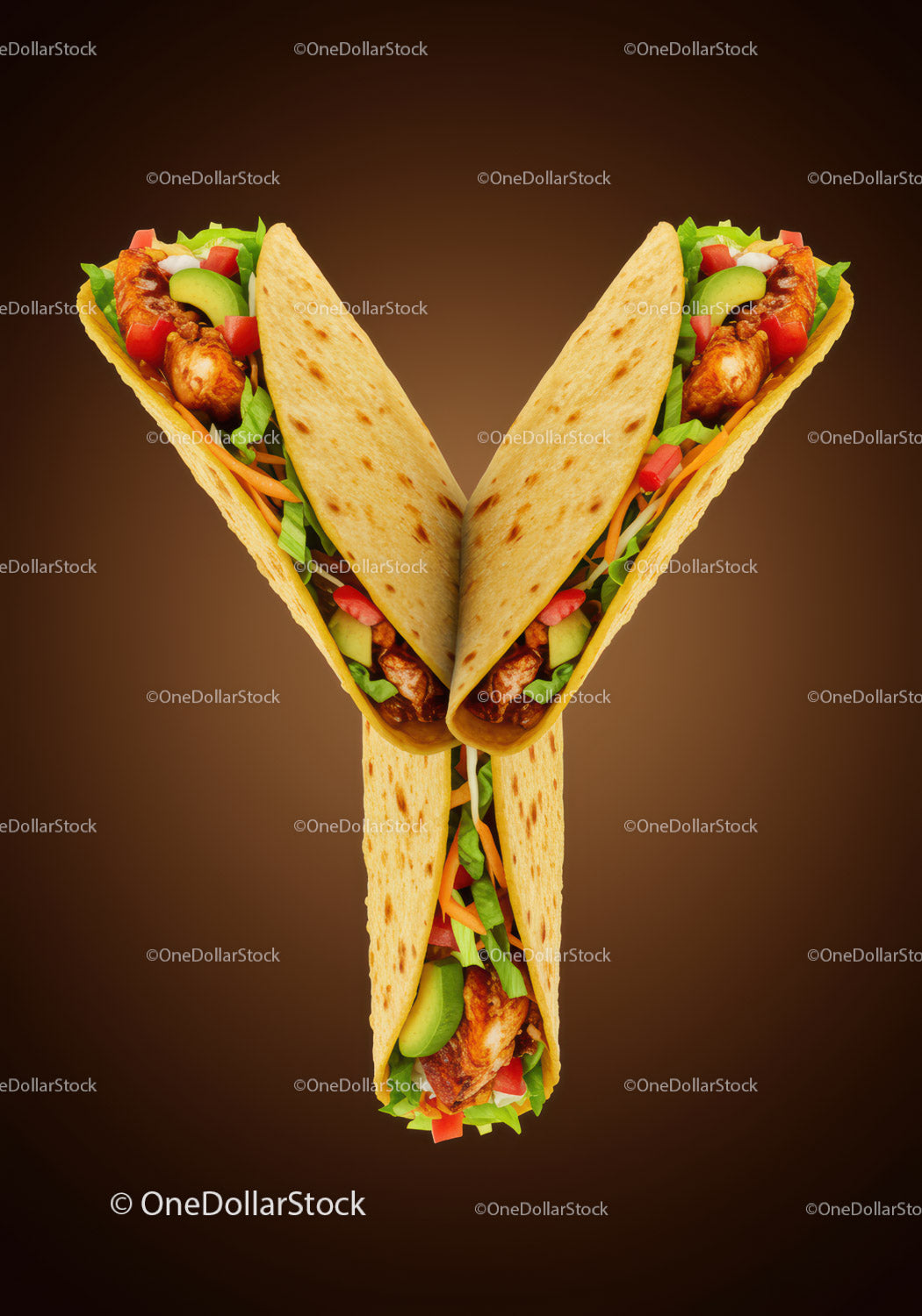 Pyszne tacos z kurczakiem ułożone w kształt litery Y na brązowym tle
