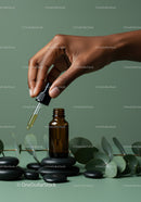 Essential Oil Dropper with Herbal Extract in Amber Bottle
