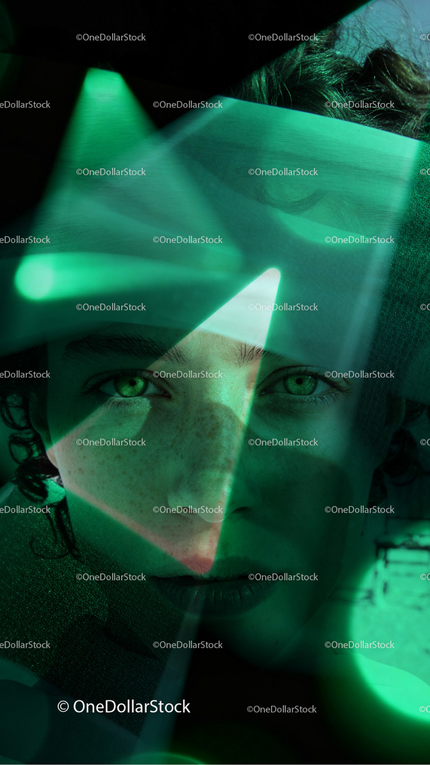 Before and after Cyber Triangles Photo Overlays effect