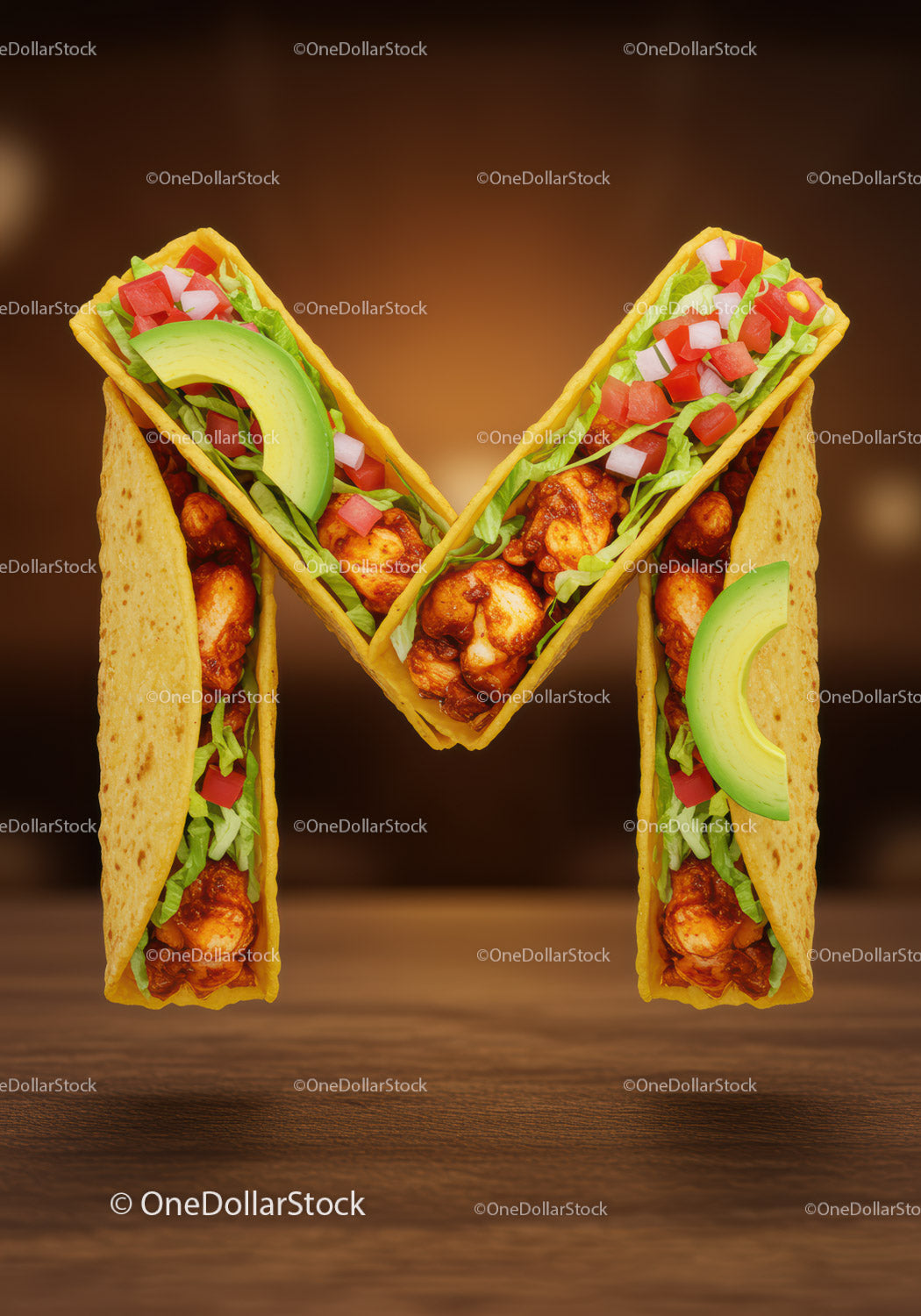 Smaczne tacos z kurczakiem ułożone w kształt litery M
