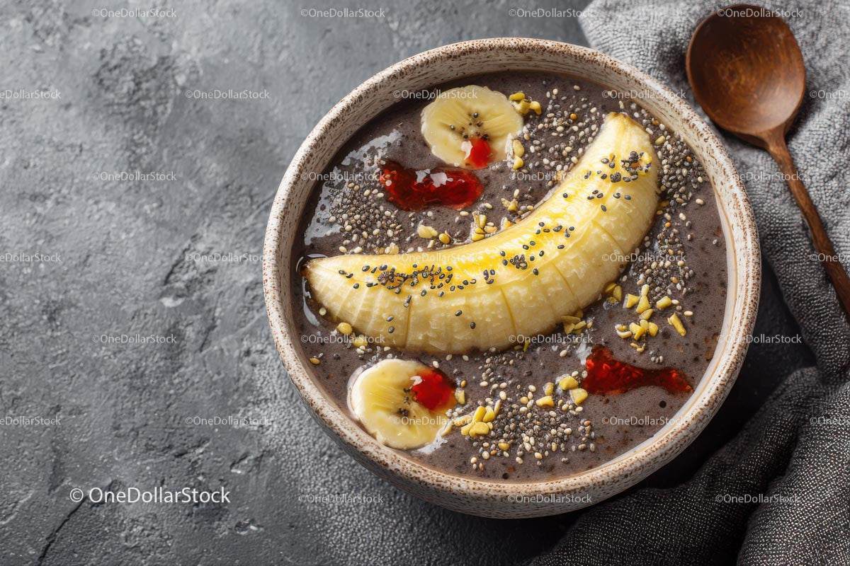Delicious Tropical Smoothie Bowl with Banana and Chia Seeds