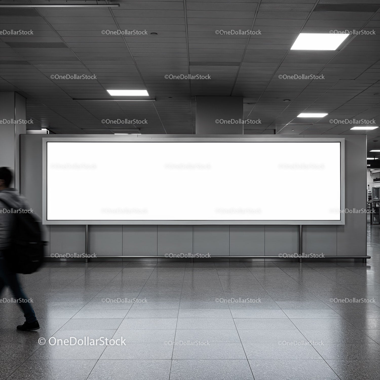 Pusty, oświetlony billboard w nowoczesnej przestrzeni publicznej