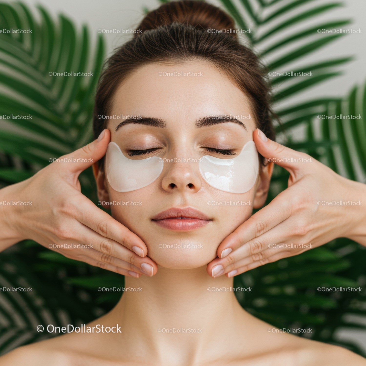 Relaxing Facial Massage with Skincare Expert in Calm Spa Environment