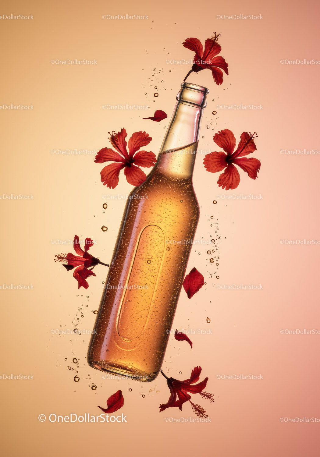 Orzeźwiająca butelka na napój otoczona czerwonymi kwiatami hibiskusa