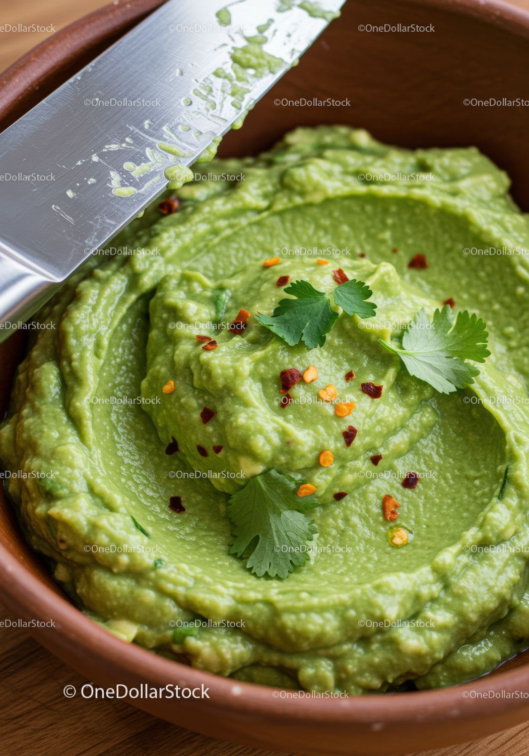 Fresh Guacamole with Cilantro and Red Pepper Flakes