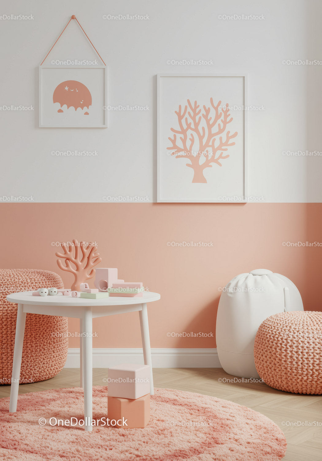 Uroczy, minimalistyczny pokój dziecięcy z koralową grafiką ścienną i miękkimi fakturami