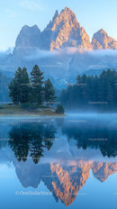 Majestic Mountain Peaks Reflected in Tranquil Lake