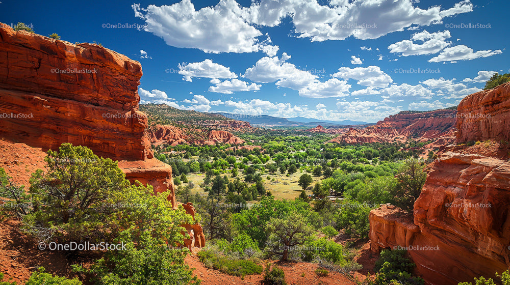 Oszałamiający kanion Red Rock Canyon z bujną zieloną doliną