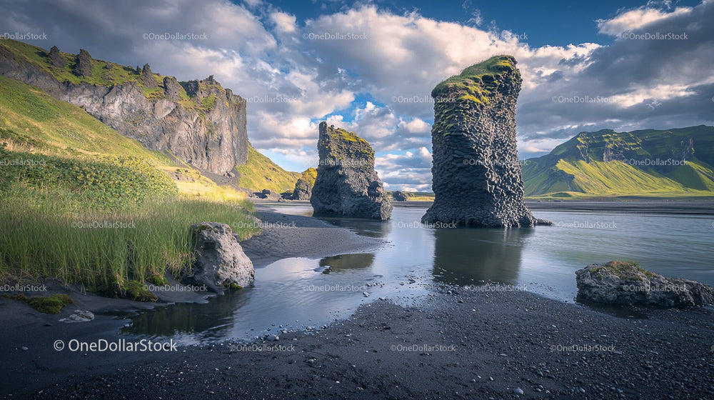 Dramatic Icelandic Coastal Cliffs and Basalt Columns