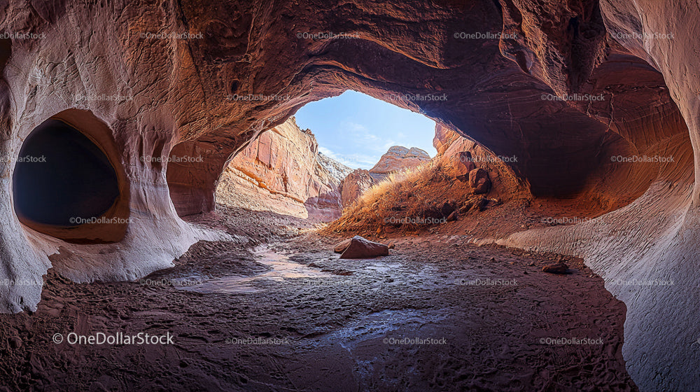 Stunning Sandstone Cave with Natural Light