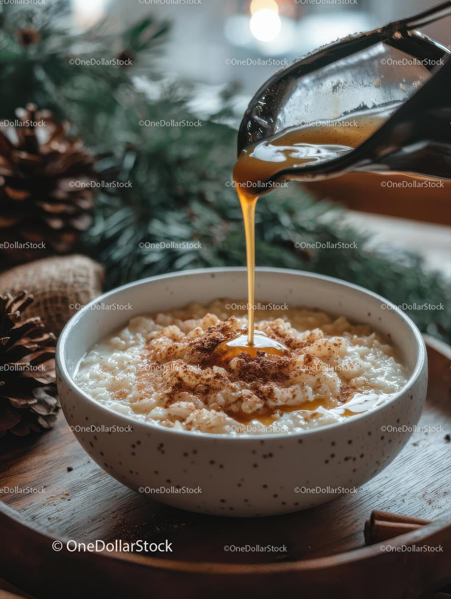 Oatmeal with Honey Drizzle and Cinnamon