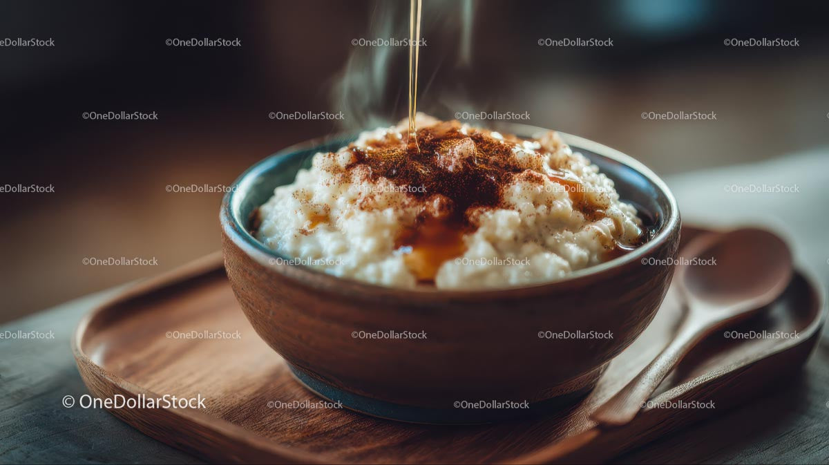 Cozy Oatmeal Bowl with Honey and Cinnamon