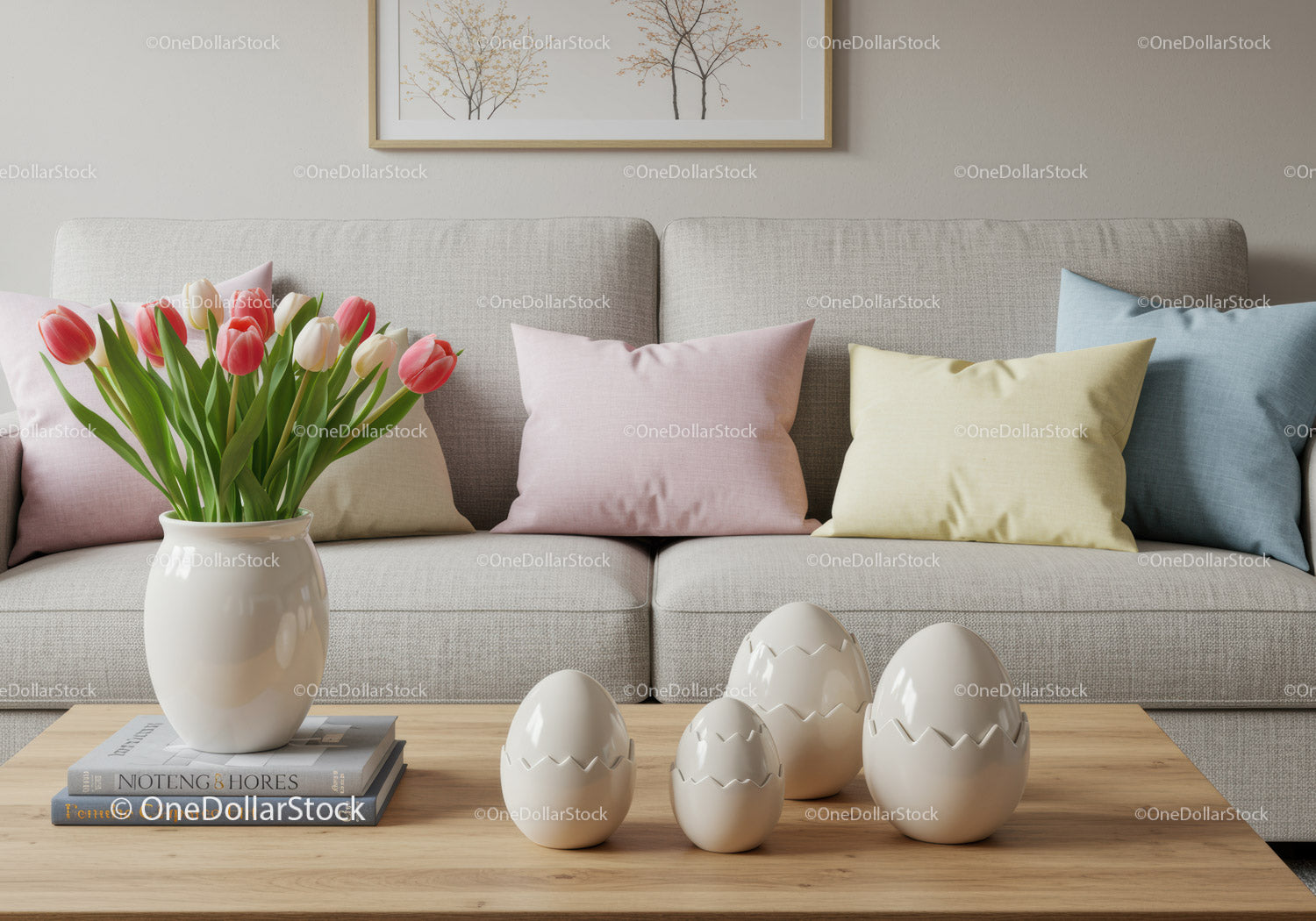 Przytulny salon z pastelowymi poduszkami i świeżymi tulipanami