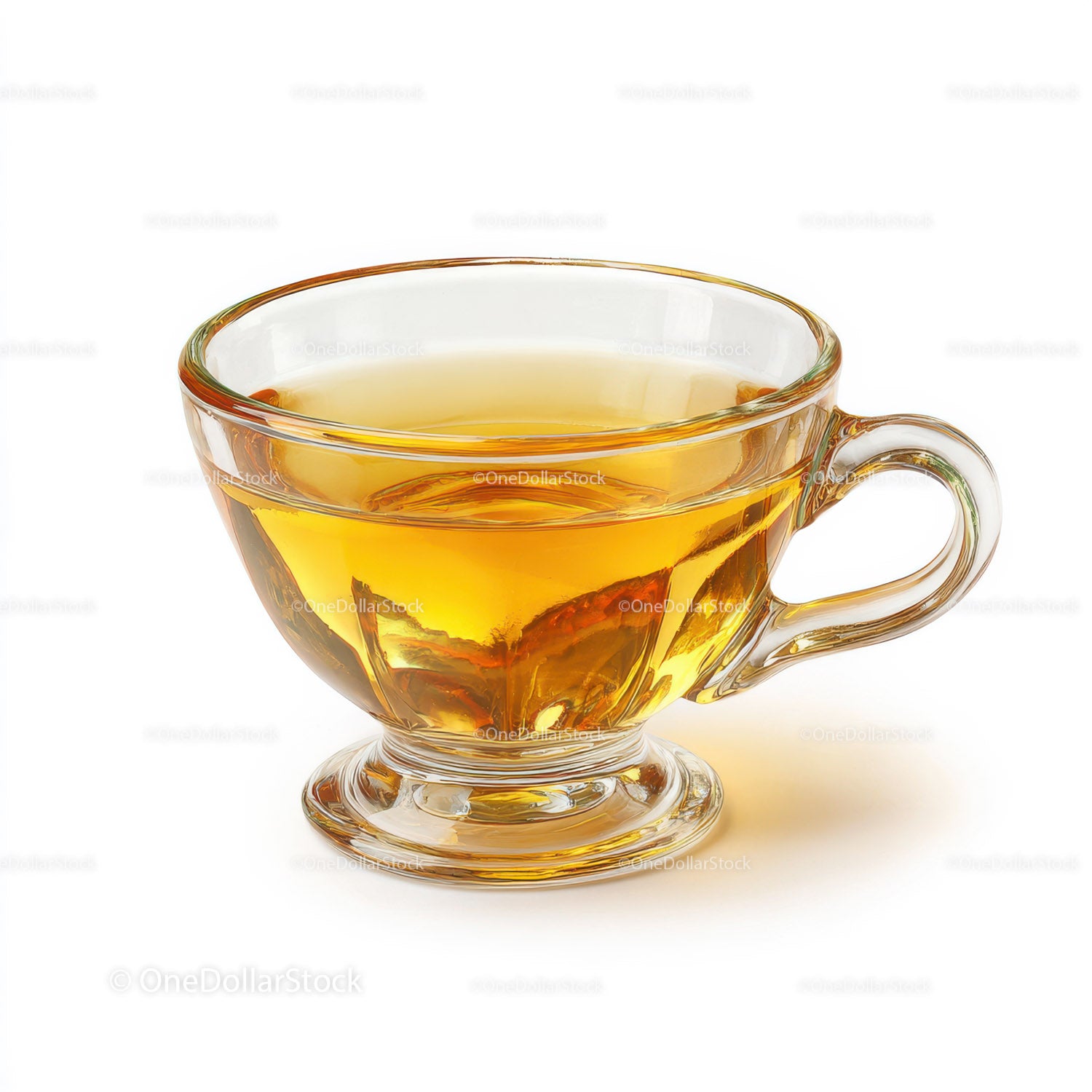 Elegant Clear Glass Tea Cup with Amber Liquid for Refreshing Drinks