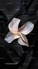 Elegant Metallic Sculpture with Flowing Curves for Modern Interior Design