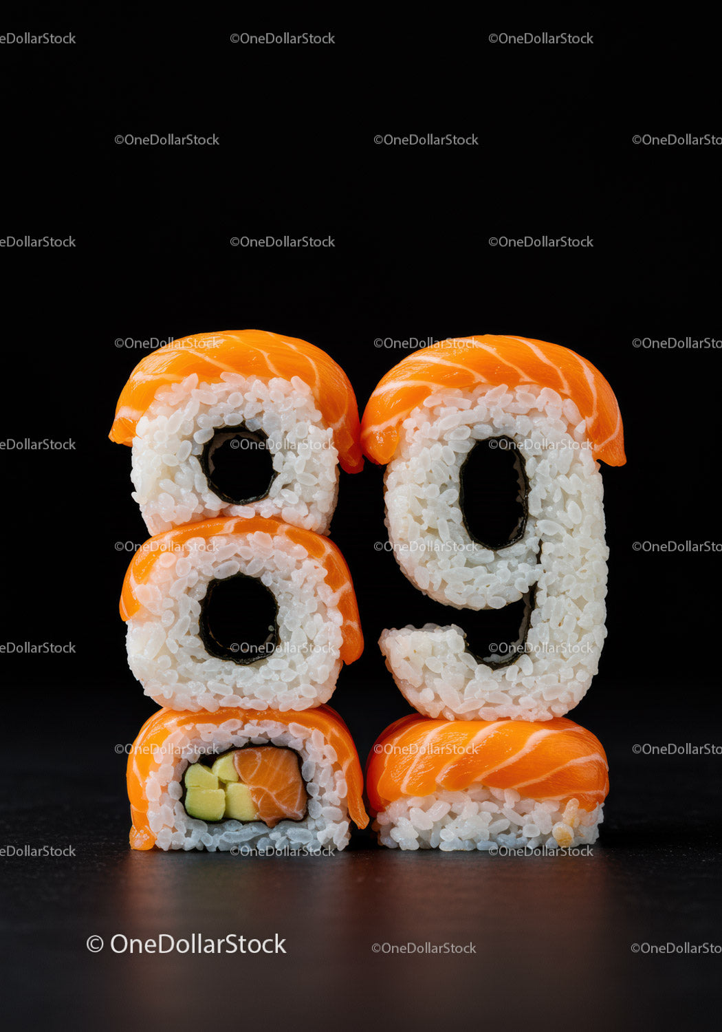 Kreatywne rolki sushi w kształcie cyfry osiemdziesiąt dziewięć