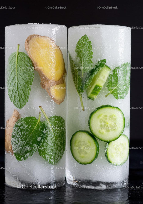 Refreshing frozen ice cubes with herbs and vegetables