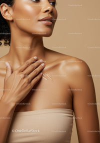 Elegant Woman with Smooth Skin and Natural Makeup in Beauty Portrait
