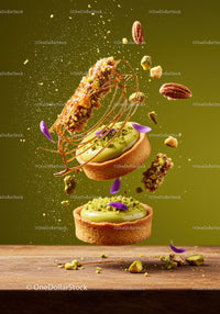 Pistachio tarts with crunchy nuts and caramel threads