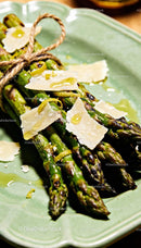 Grilled asparagus bundle with parmesan cheese flakes