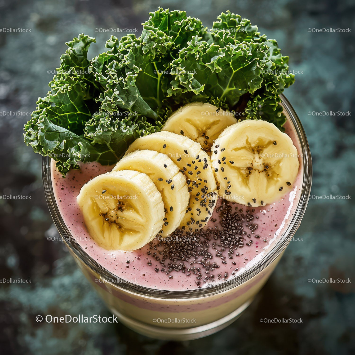 Fresh Banana and Kale Smoothie with Chia Seeds and Pink Drink