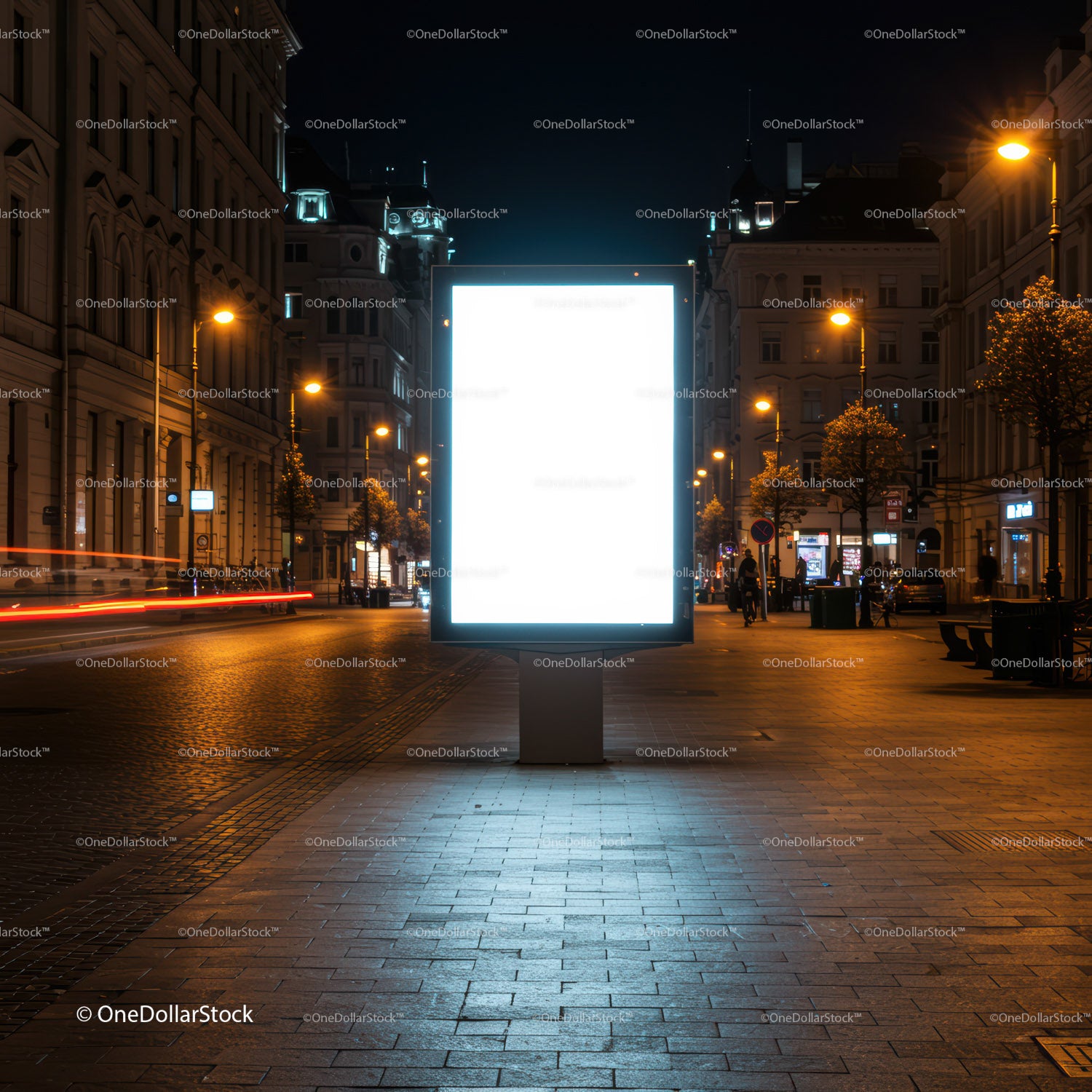 Podświetlony pusty billboard na ulicy miejskiej w nocy