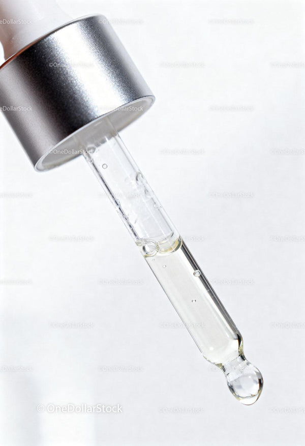 Clear Facial Serum Dropper with Transparent Liquid