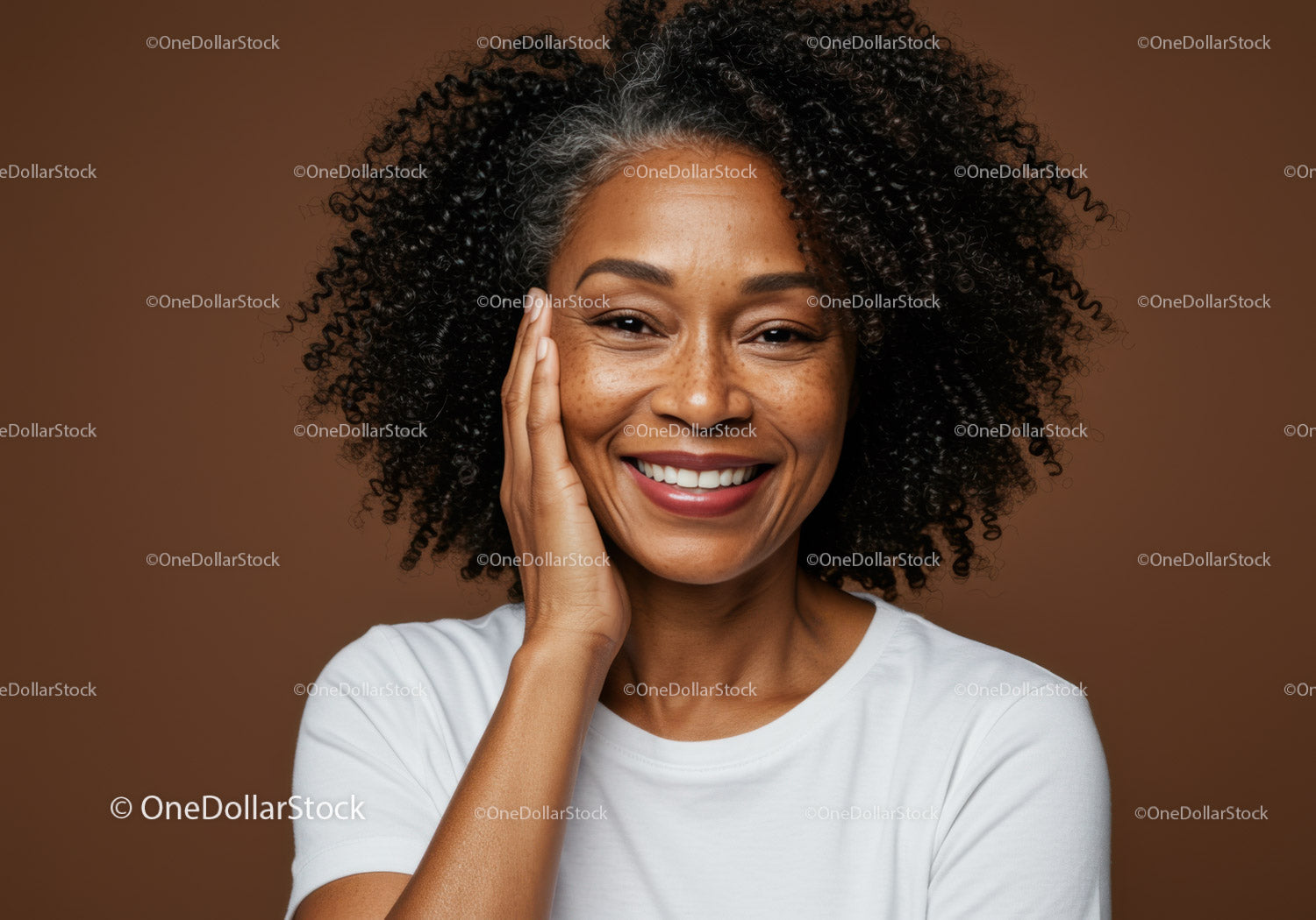 Confident Smiling Woman with Curly Hair in Casual Outfit