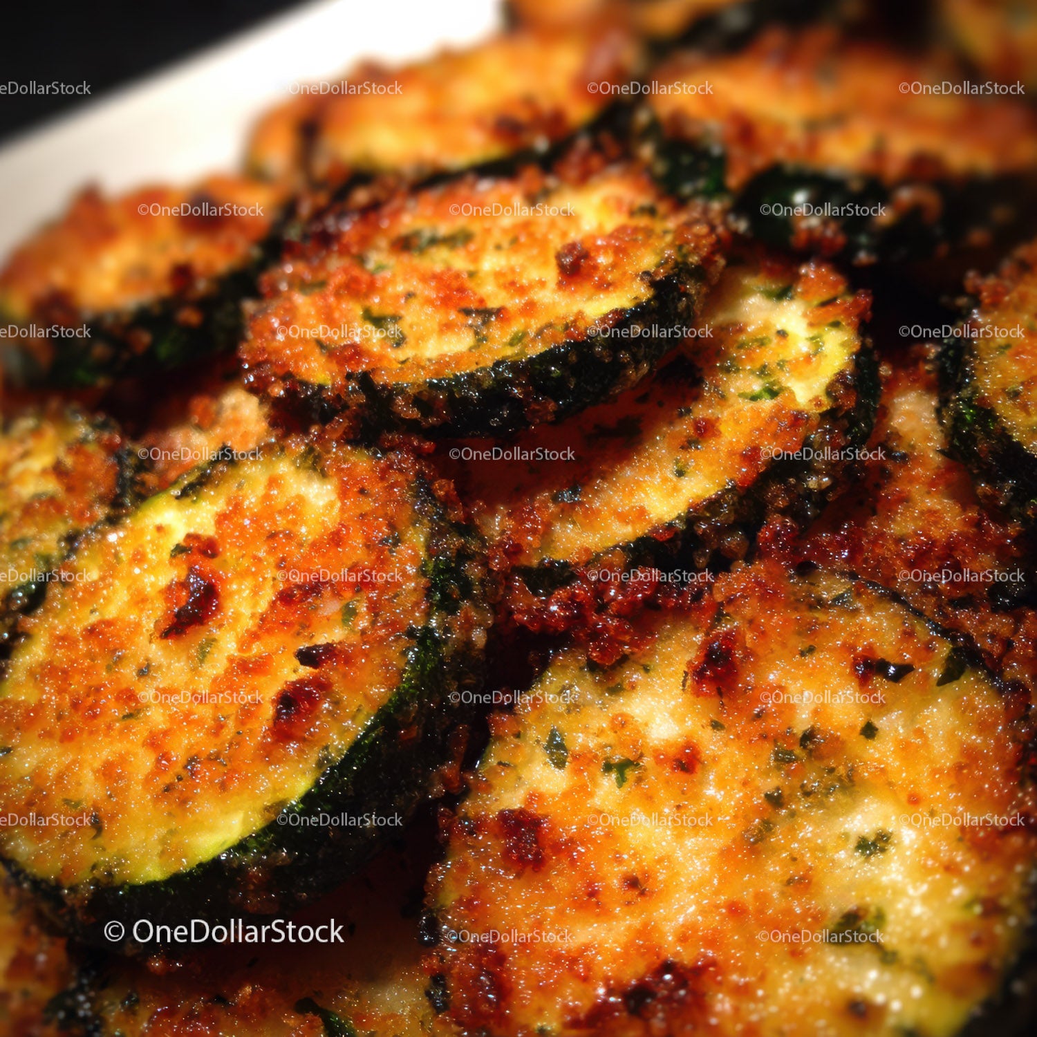 Crispy Baked Zucchini Slices with Herbs and Golden Crust