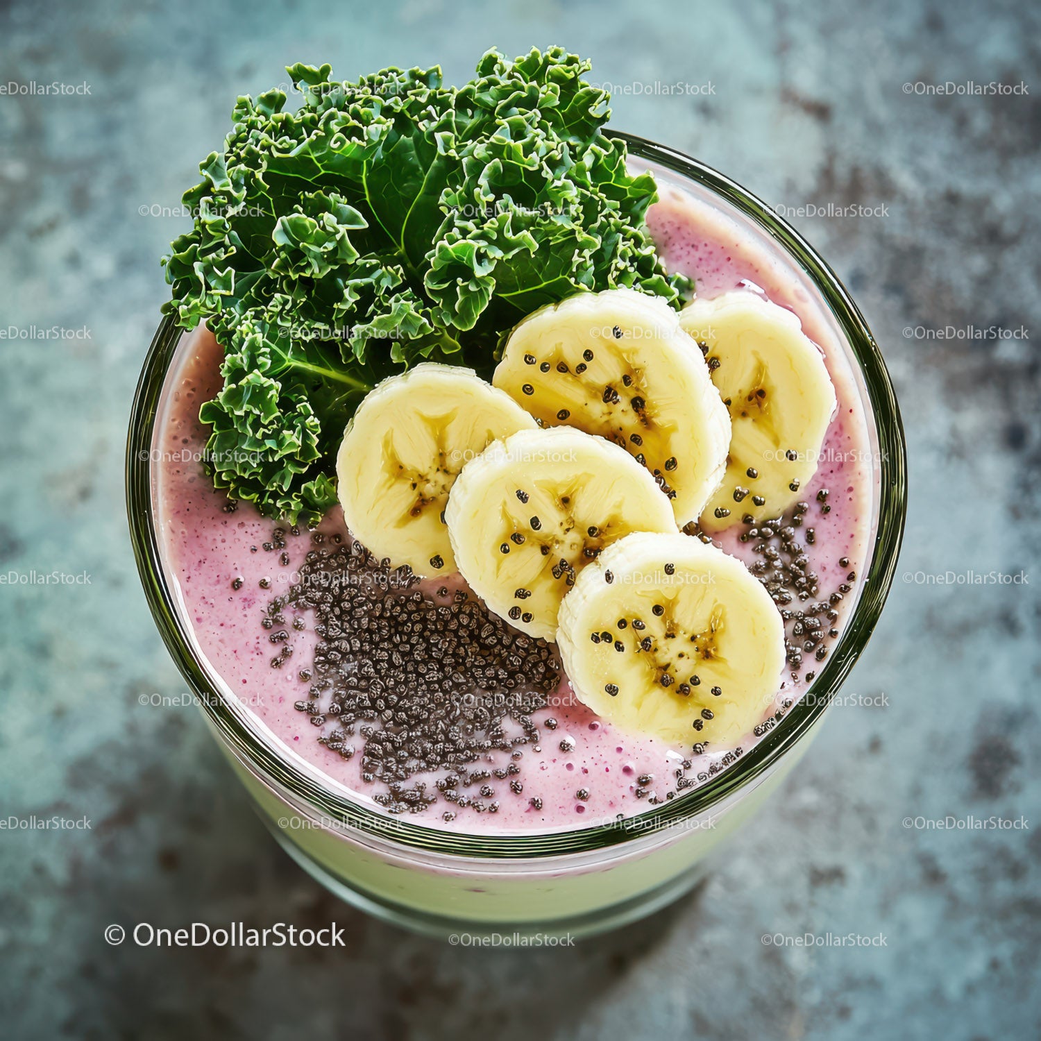 Healthy Green Kale and Banana Smoothie with Chia Seeds