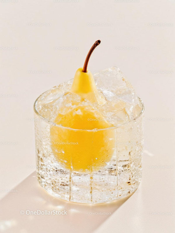 Refreshing Pear in Sparkling Water with Ice
