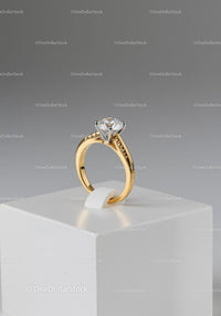 Elegant Gold Engagement Ring with Sparkling Diamond Solitaire